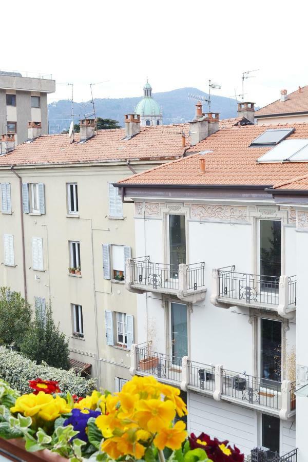 Italian Fairytale Apartment By Rent All コモ エクステリア 写真